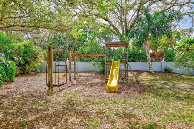 1725 LONG BOW LANE, Clearwater, FL 33764