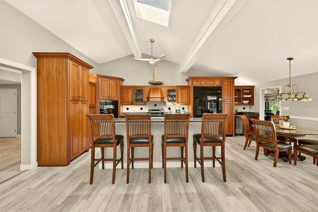 1725 LONG BOW LANE, Clearwater, FL 33764