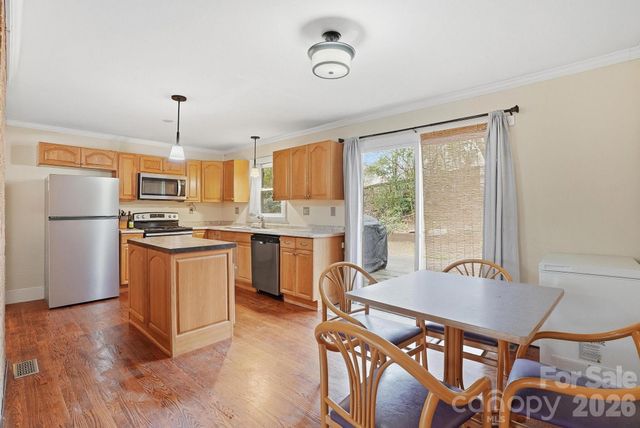 105 College Heights Boulevard, Clemson, SC 29631