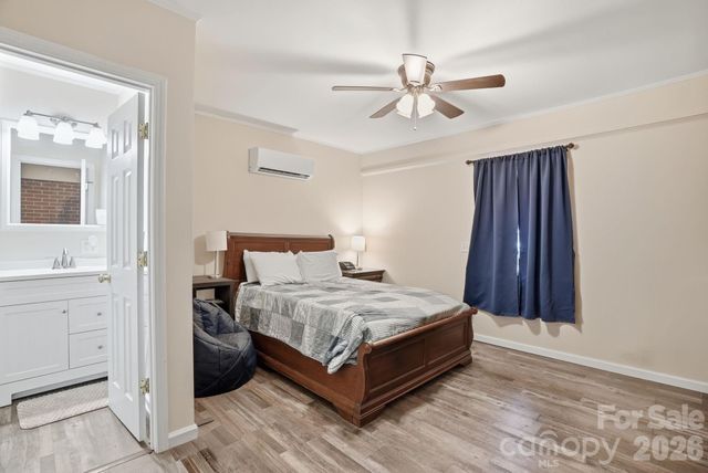 105 College Heights Boulevard, Clemson, SC 29631
