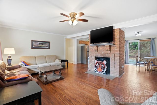 105 College Heights Boulevard, Clemson, SC 29631