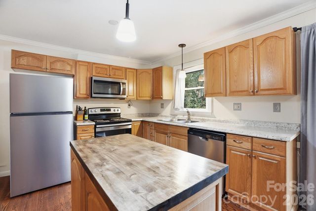 105 College Heights Boulevard, Clemson, SC 29631