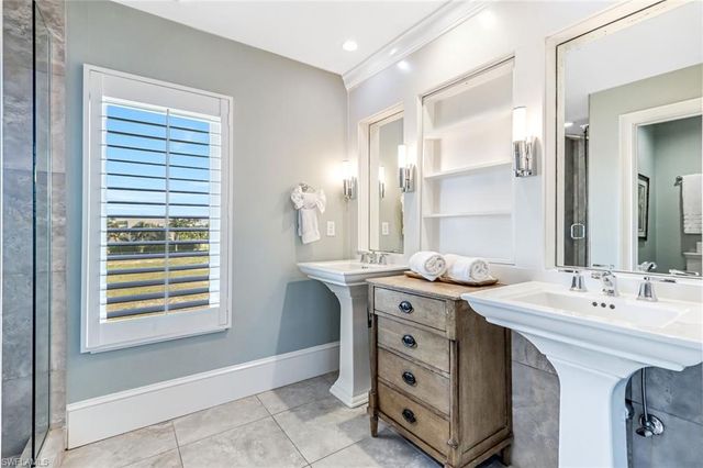 993 8th ST S # 2, Naples, FL 34102