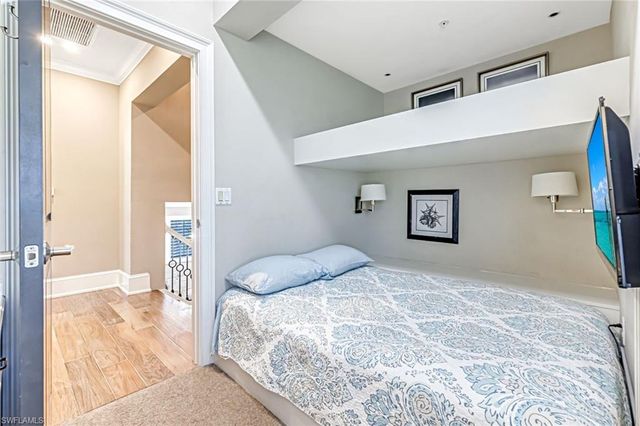 993 8th ST S # 2, Naples, FL 34102