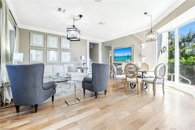 993 8th ST S # 2, Naples, FL 34102