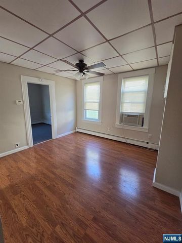 24 Pleasant 2, Clifton, NJ 07013