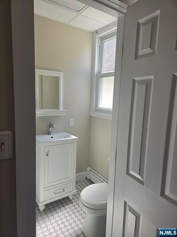 24 Pleasant 2, Clifton, NJ 07013