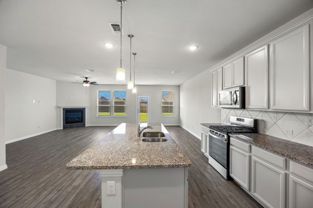 984 Manuel Drive, Fate, TX 75087