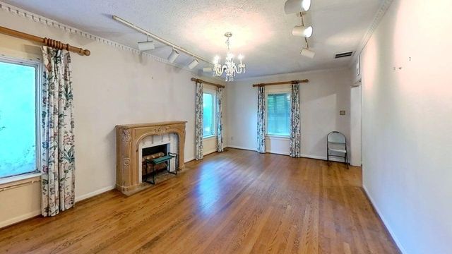 1905 Bissonnet Street, Houston, TX 77005