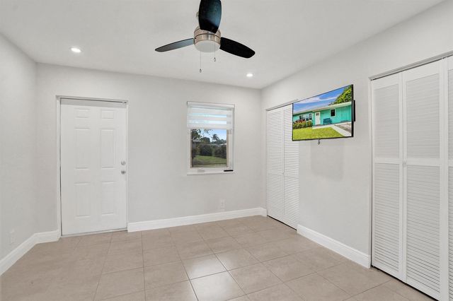 1218 SW 22nd Avenue, Delray Beach, FL 33445