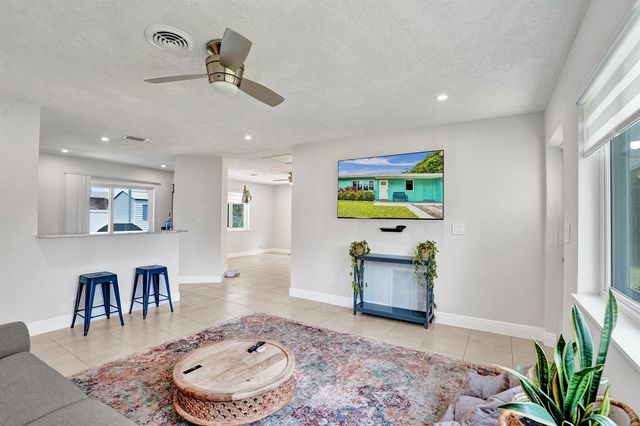1218 SW 22nd Avenue, Delray Beach, FL 33445