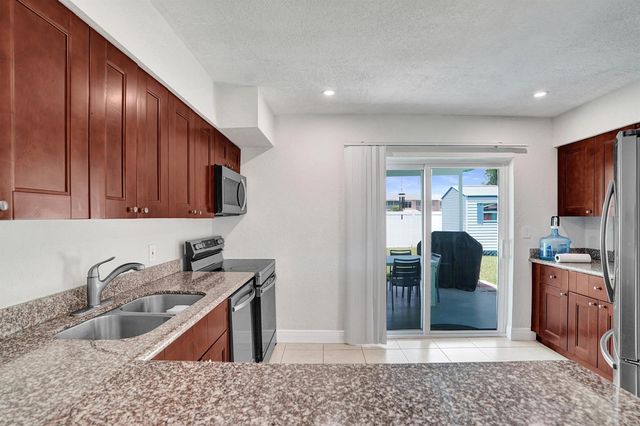 1218 SW 22nd Avenue, Delray Beach, FL 33445