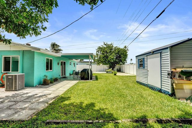 1218 SW 22nd Avenue, Delray Beach, FL 33445