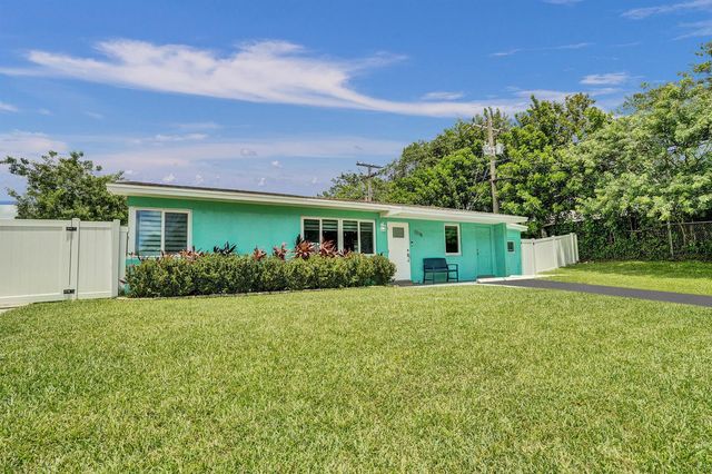 1218 SW 22nd Avenue, Delray Beach, FL 33445