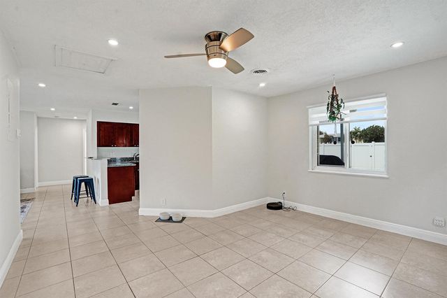 1218 SW 22nd Avenue, Delray Beach, FL 33445