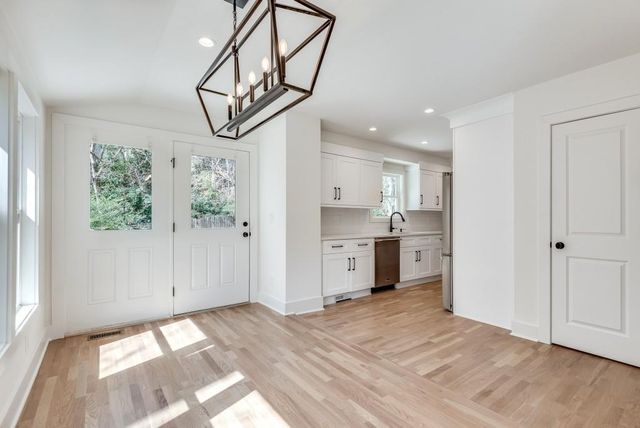 1861 Dyer Circle, Chamblee, GA 30341