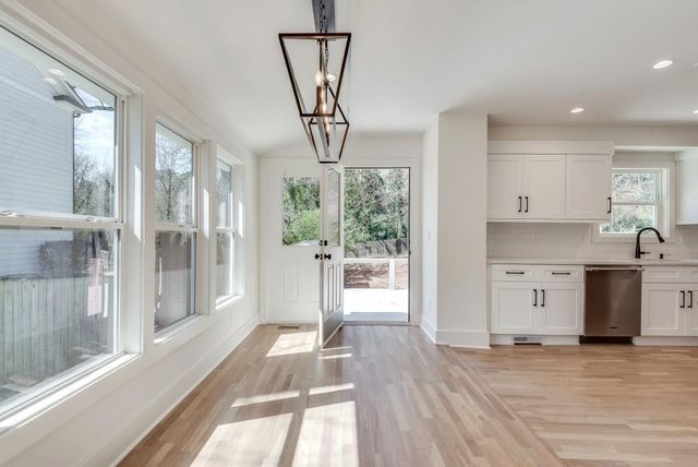 1861 Dyer Circle, Chamblee, GA 30341