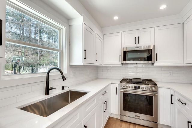 1861 Dyer Circle, Chamblee, GA 30341