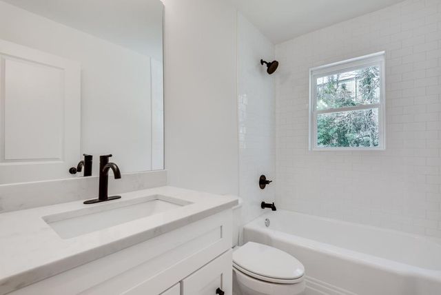 1861 Dyer Circle, Chamblee, GA 30341