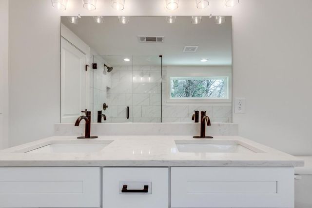 1861 Dyer Circle, Chamblee, GA 30341