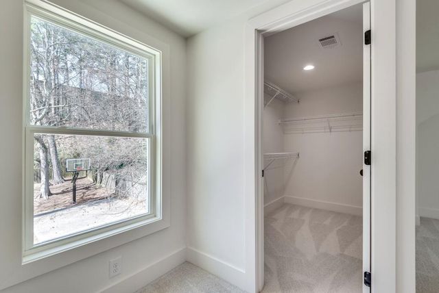 1861 Dyer Circle, Chamblee, GA 30341