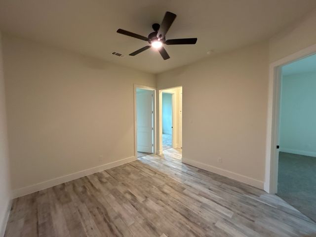 806 Valley Ridge Road, Van Alstyne, TX 75495