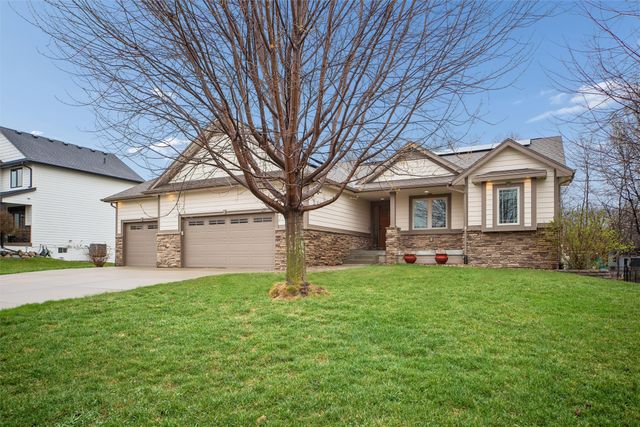 6927 NW 84th Avenue, Johnston, IA 50131