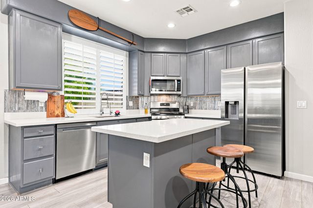 18663 W CAPISTRANO Avenue, Goodyear, AZ 85338
