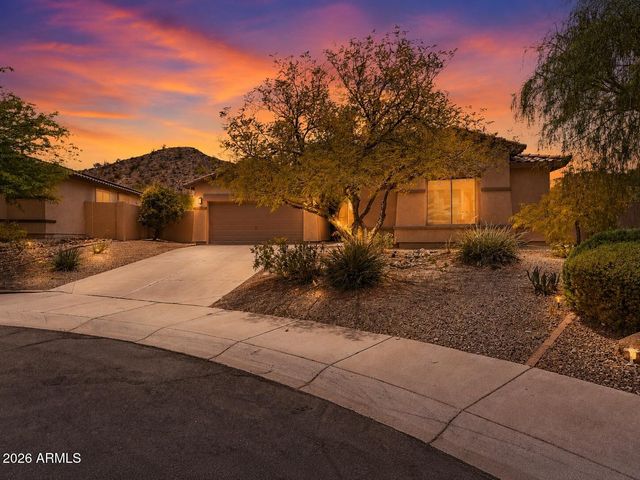 18663 W CAPISTRANO Avenue, Goodyear, AZ 85338