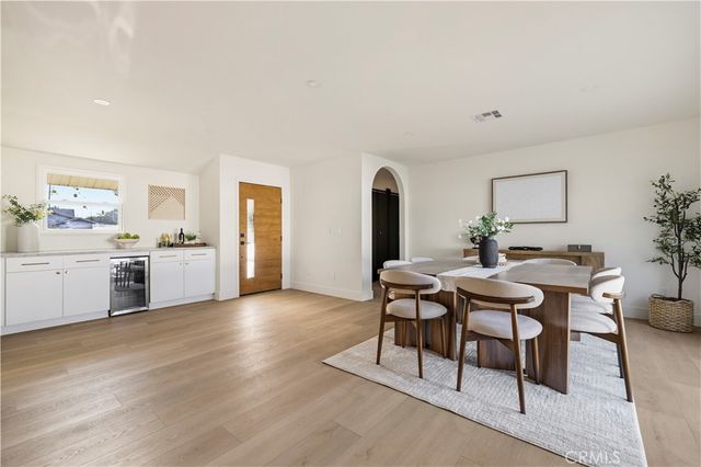 9458 Ruffner Avenue, Northridge, CA 91343