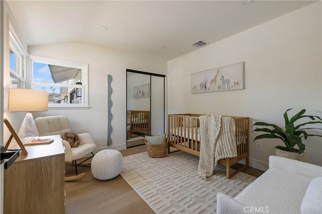 9458 Ruffner Avenue, Northridge, CA 91343