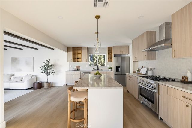 9458 Ruffner Avenue, Northridge, CA 91343