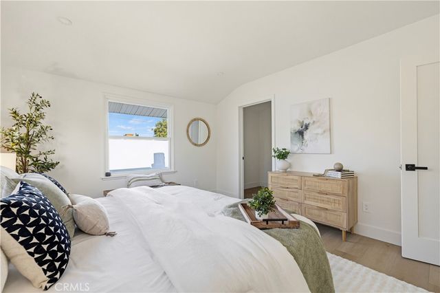 9458 Ruffner Avenue, Northridge, CA 91343