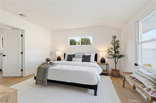 9458 Ruffner Avenue, Northridge, CA 91343