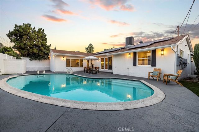 9458 Ruffner Avenue, Northridge, CA 91343