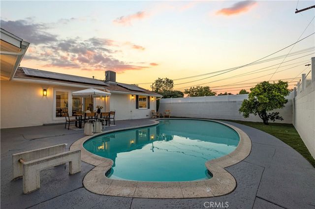9458 Ruffner Avenue, Northridge, CA 91343