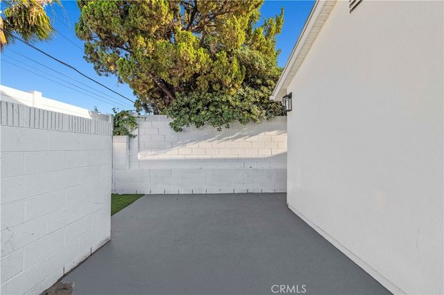 9458 Ruffner Avenue, Northridge, CA 91343