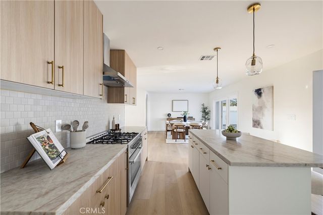 9458 Ruffner Avenue, Northridge, CA 91343