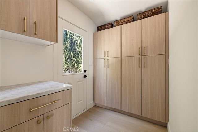 9458 Ruffner Avenue, Northridge, CA 91343
