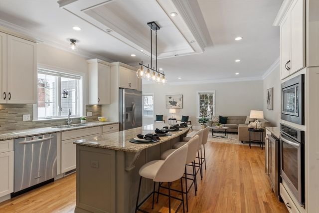 255 East St, Lexington, MA 02420