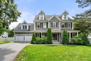 255 East St, Lexington, MA 02420
