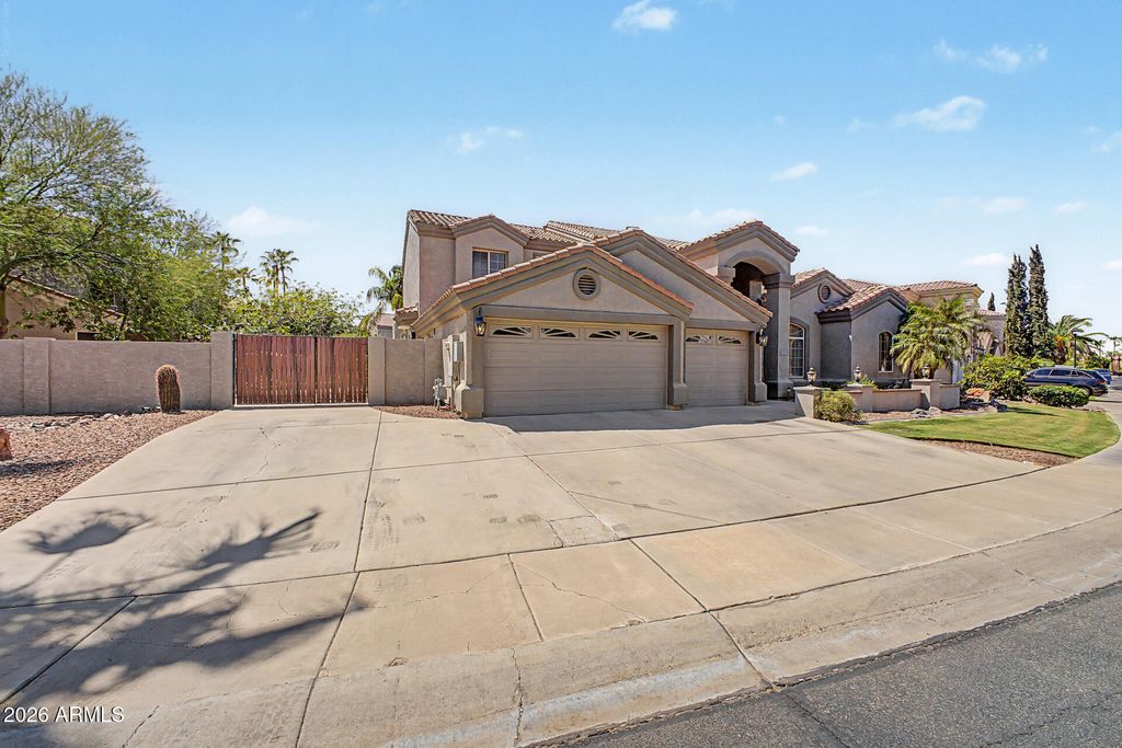 496 N MONDEL Drive, Gilbert, AZ 85233 — photo 3