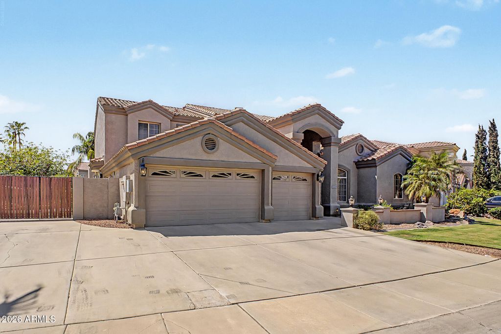 496 N MONDEL Drive, Gilbert, AZ 85233 — photo 4
