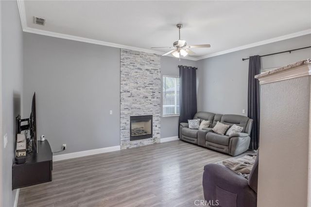 1077 Paradise, Lemoore, CA 93245