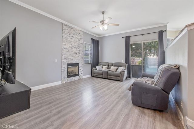 1077 Paradise, Lemoore, CA 93245