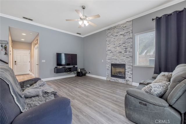 1077 Paradise, Lemoore, CA 93245