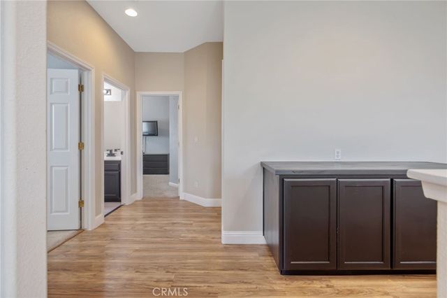 1077 Paradise, Lemoore, CA 93245