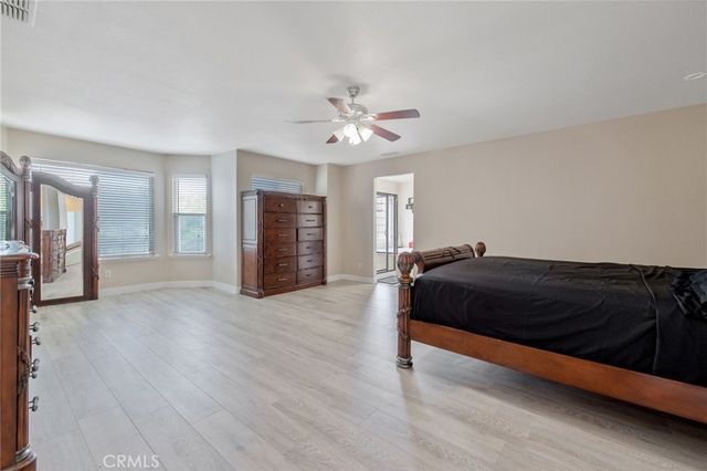 1077 Paradise, Lemoore, CA 93245