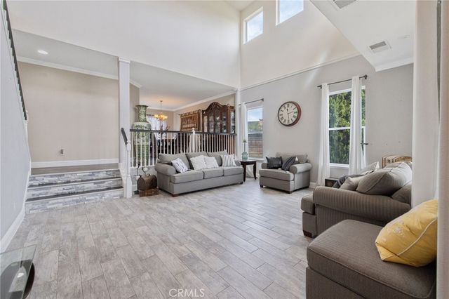 1077 Paradise, Lemoore, CA 93245