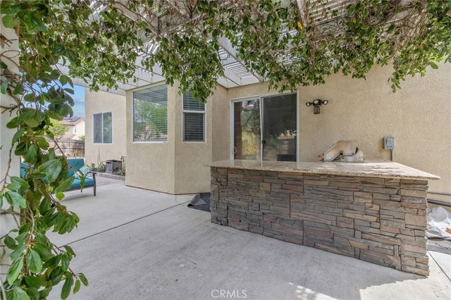 1077 Paradise, Lemoore, CA 93245